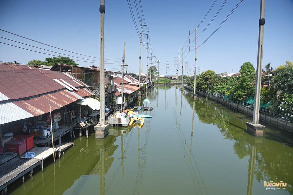 ตลาดหัวตะเข้