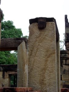 ปราสาทเมืองต่ำ