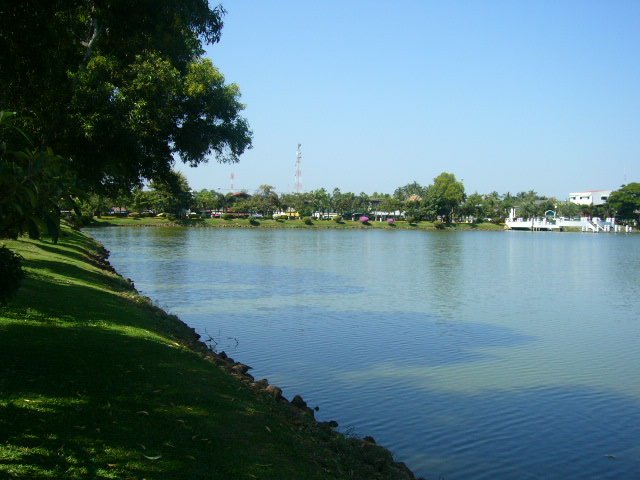 ทะเลสาบหนองหาน