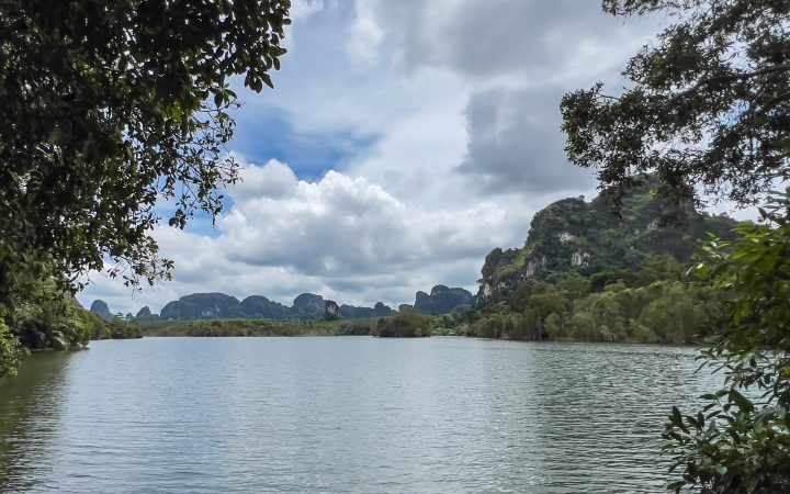 หนองทะเล