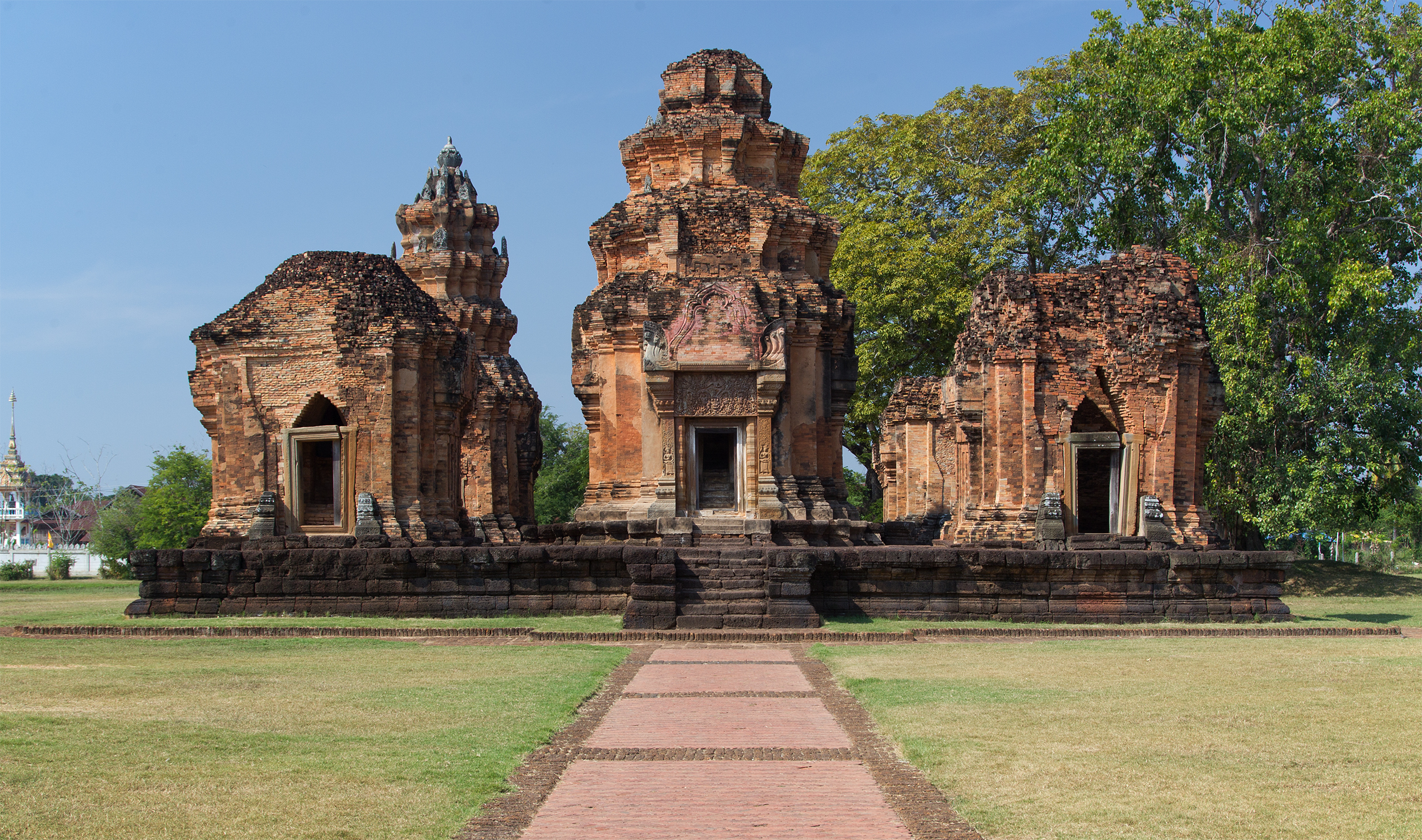 ปราสาทศีขรภูมิ