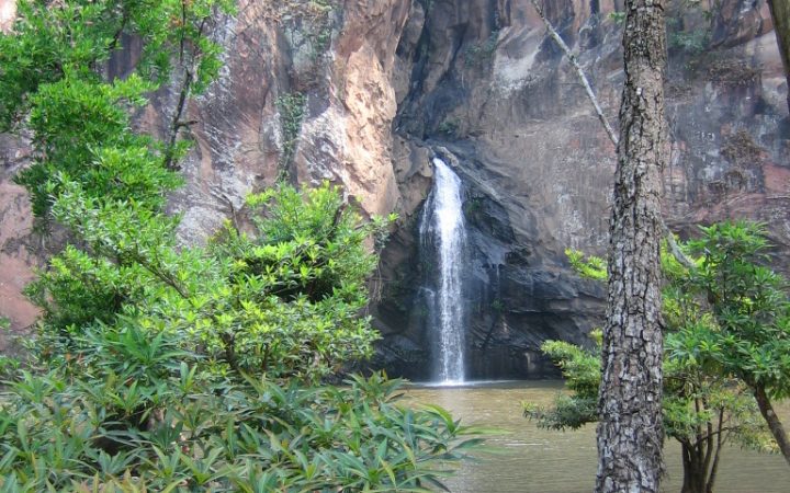 อุทยานแห่งชาติน้ำตกชาติตระการ